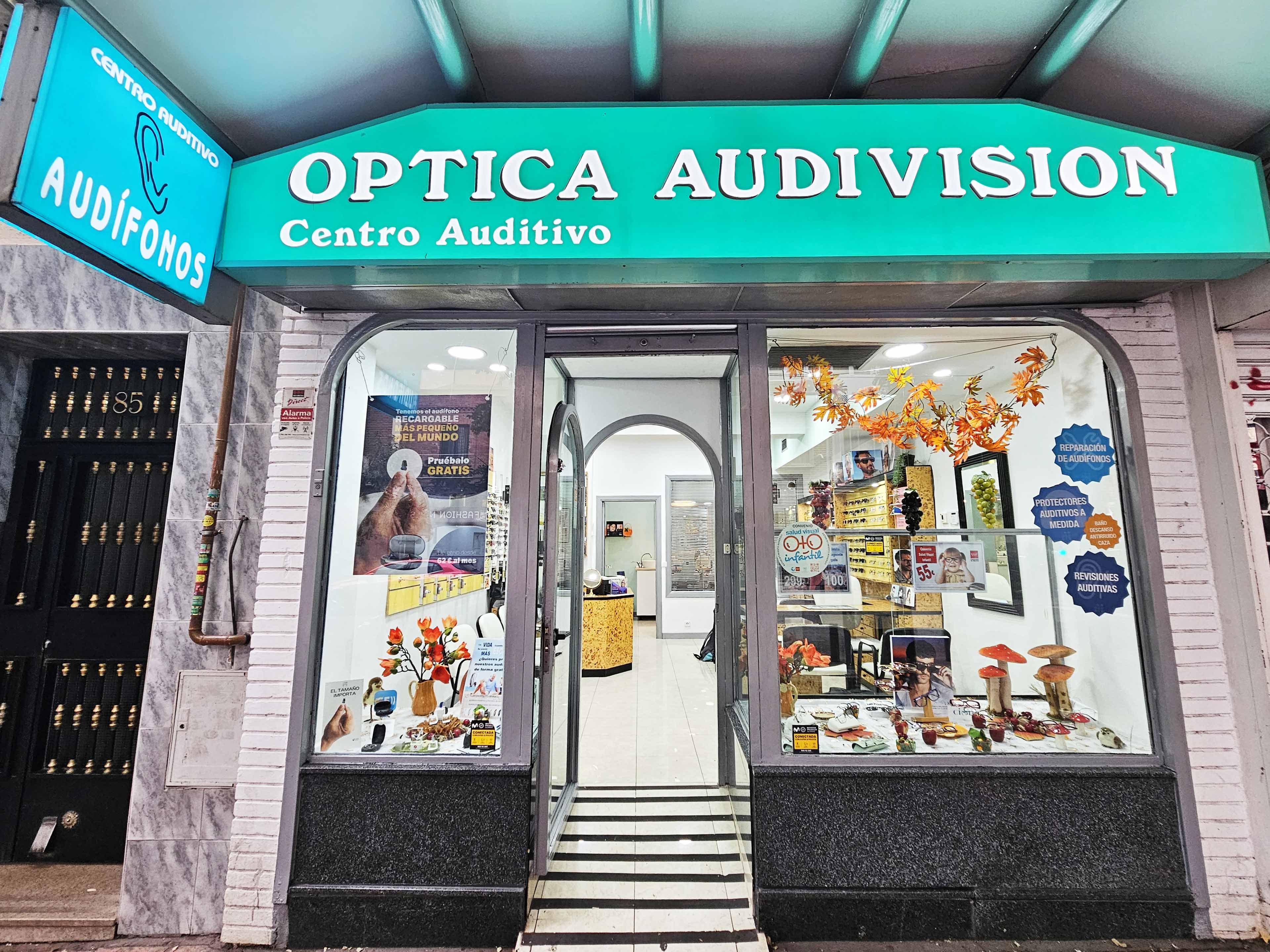 Interior de Óptica Audivision